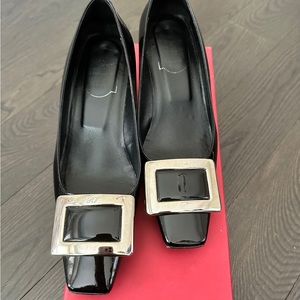 Roger Vivier leather pumps